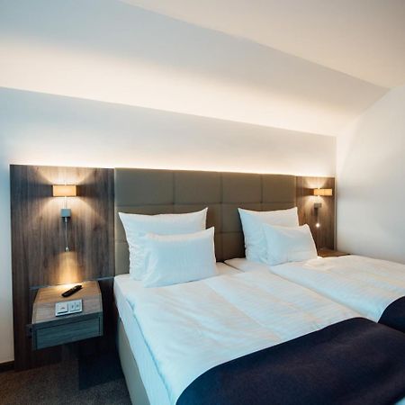 Hotel Schmachtendorf โอเบอร์เฮาเซิน ภายนอก รูปภาพ